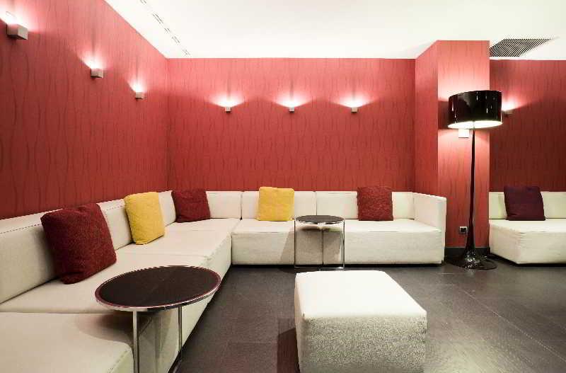 Ilunion Almirante Hotel Барселона Екстериор снимка