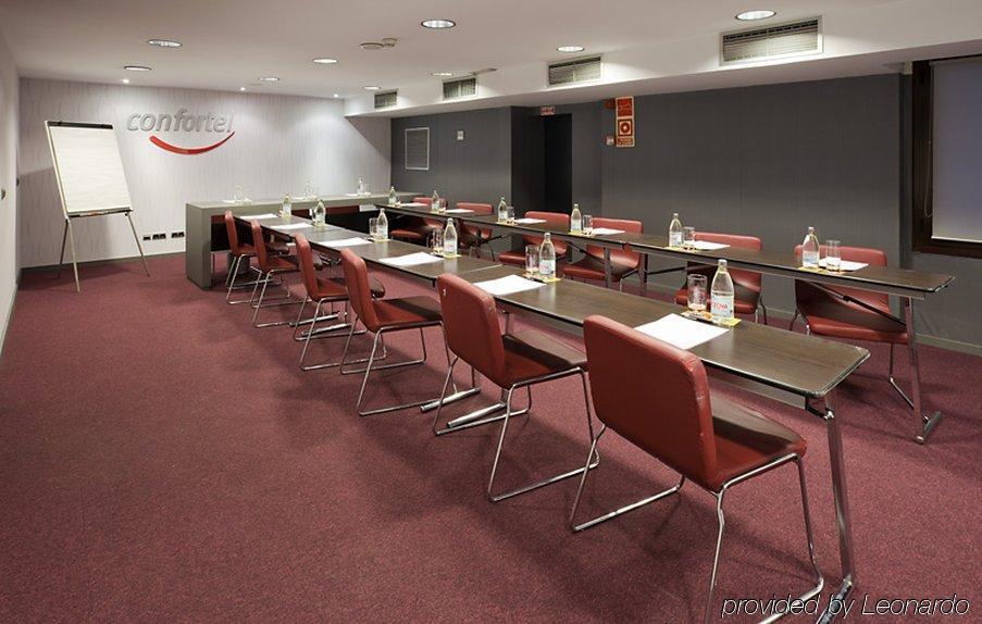 Ilunion Almirante Hotel Барселона Бизнес снимка