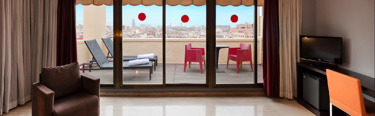 Ilunion Almirante Hotel Барселона Екстериор снимка