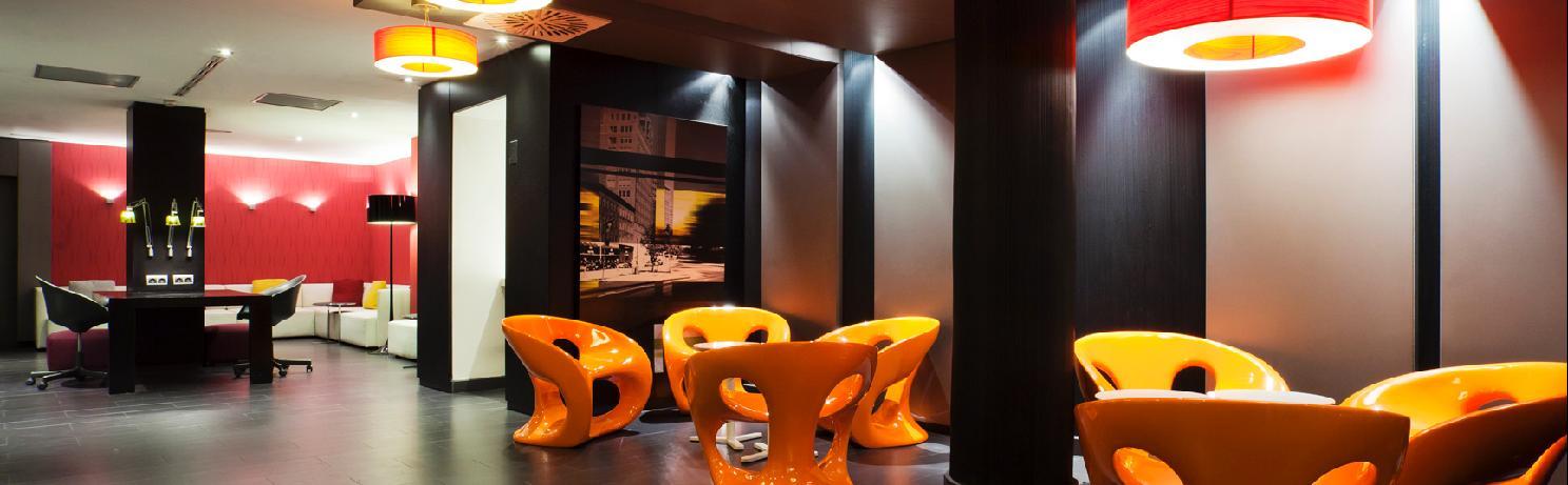 Ilunion Almirante Hotel Барселона Екстериор снимка